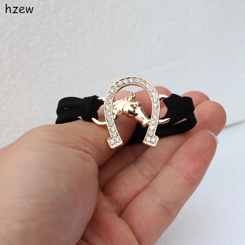 hzew Crystal Horseshoe Bracelet Women\'s Fashion Jewelry Horse Bracelets Christmas gift