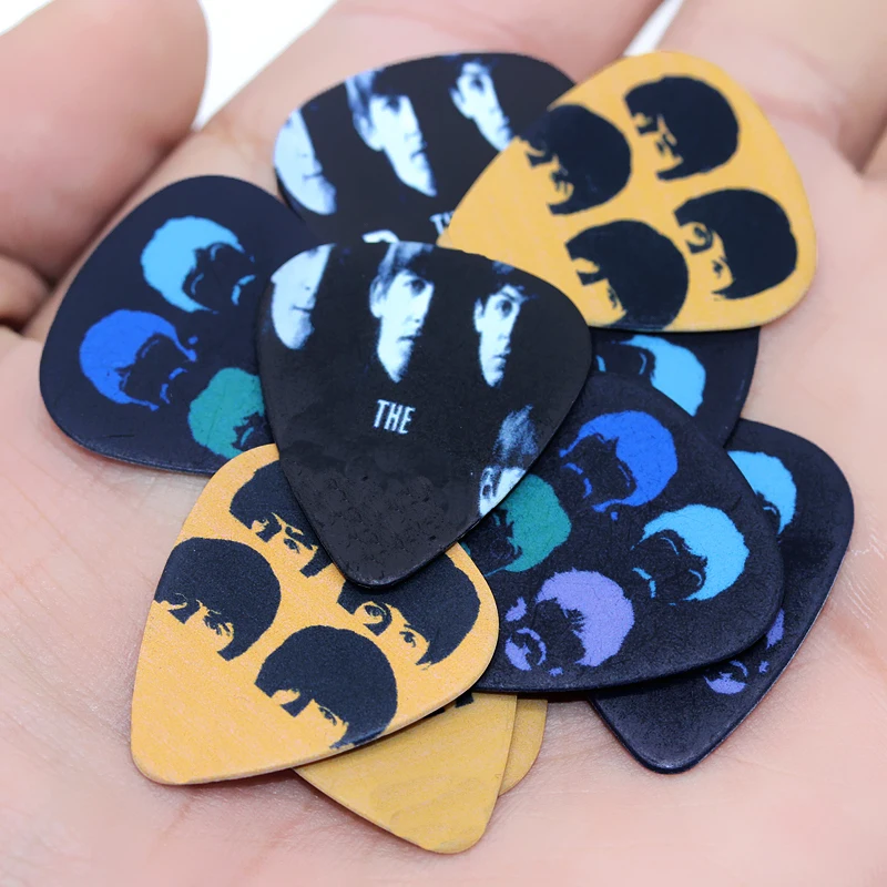 SOACH  50PCS 1.0mm hot sale newest  high quality  design Japanese anime guitar picks Guitar Accessories for ukulele bass