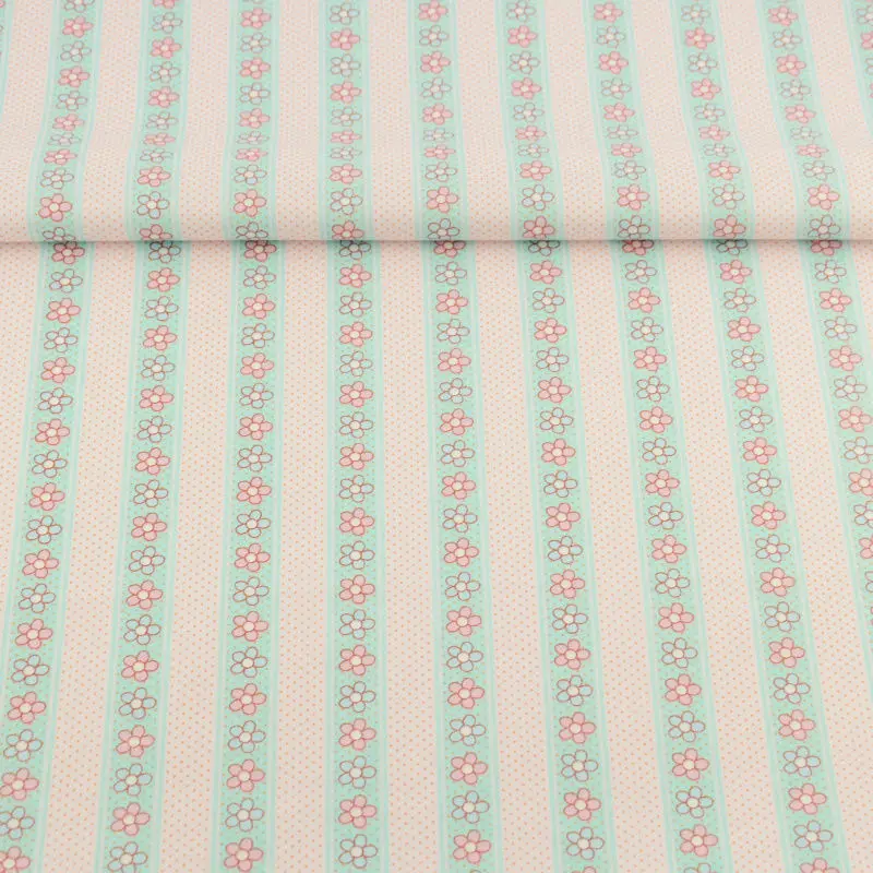 

Cute Flowers and Dots Printed Children Clothes Fat Quarter 100% Cotton Fabric for Clothing Bedding Home TextilesTilda Quilting