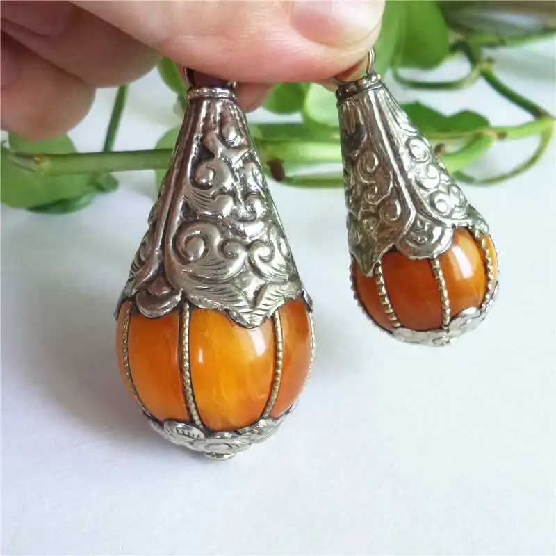 TBP332 Tibetan Pendant Nepal Simulated Beeswax Water Drop Pendant Vintage Lovely and Big