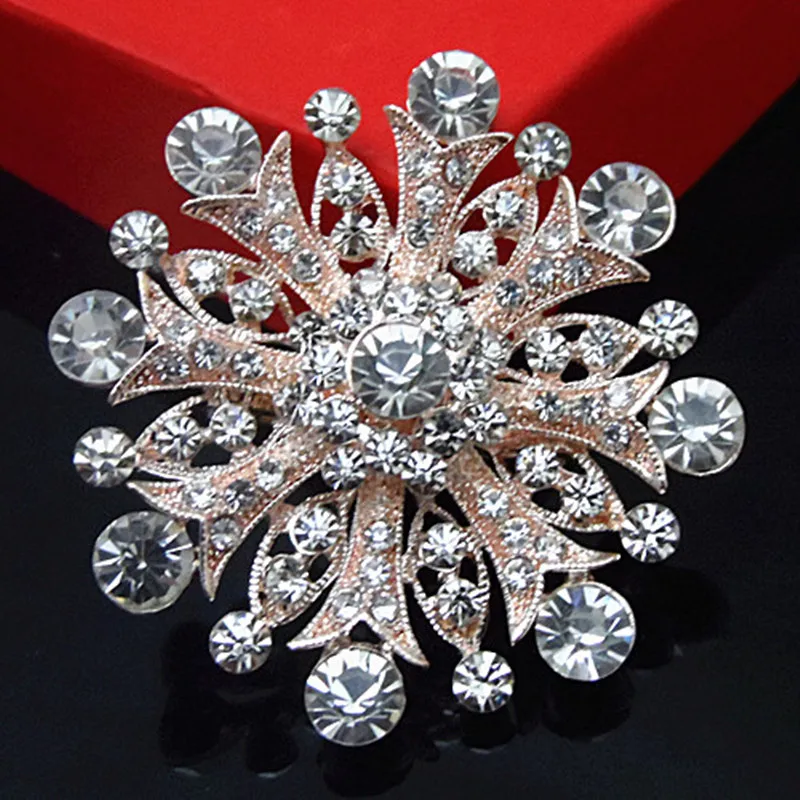 

Sparkling Clear Austria Crystals Snowflake Wedding Bridal Brooch Gold Color Alloy Flower Lady Exquisite Corsage