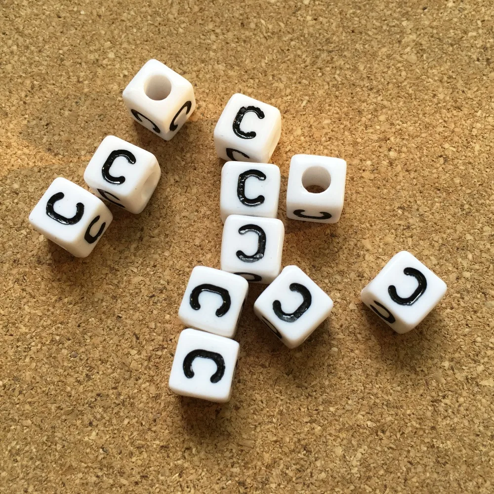 1100pcs Single Initial C Character English Letter Beads 8*8MM Cube Square Plastic Acylic Alphabet Loose Bracelet Spacers