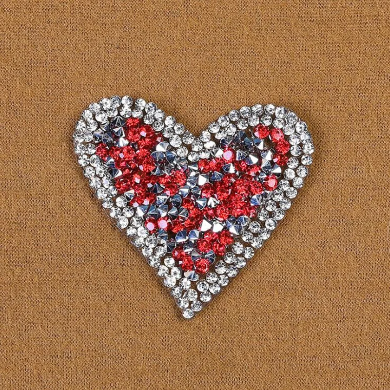 Love Heart Hotfix Rhinestone Motif Iron On Patch Sewing On Embroidered Applique Patch Clothes Stickers DIY Apparel Accessories