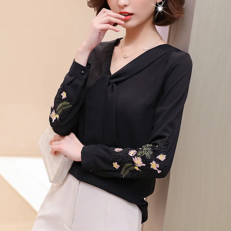 Retro Embroidered Chiffon Blouse Women Long Sleeves V-neck Loose Thin Shirt Spring Autumn Office Ladies Plus Size Tops H9050