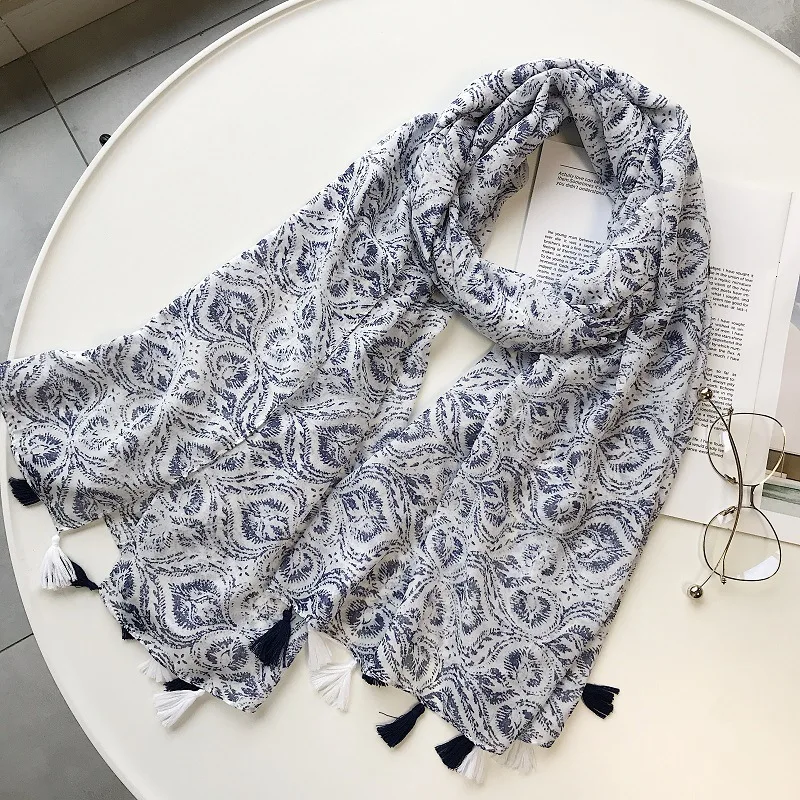 

2018 New Women Blue Vintage Flower Print Tassel Scarves Shawls Floral Tassel Wrap Scarf Hijab Whole 10PCS/LOT Free Shipping