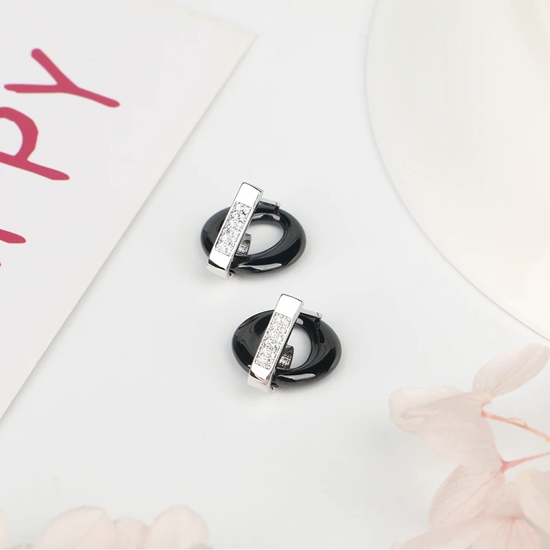 Elegant Style White Black Ceramic Stud Earrings for Women CZ Crystal Healthy Ceramic Women Earrings Wedding Jewelry Gift Fashion