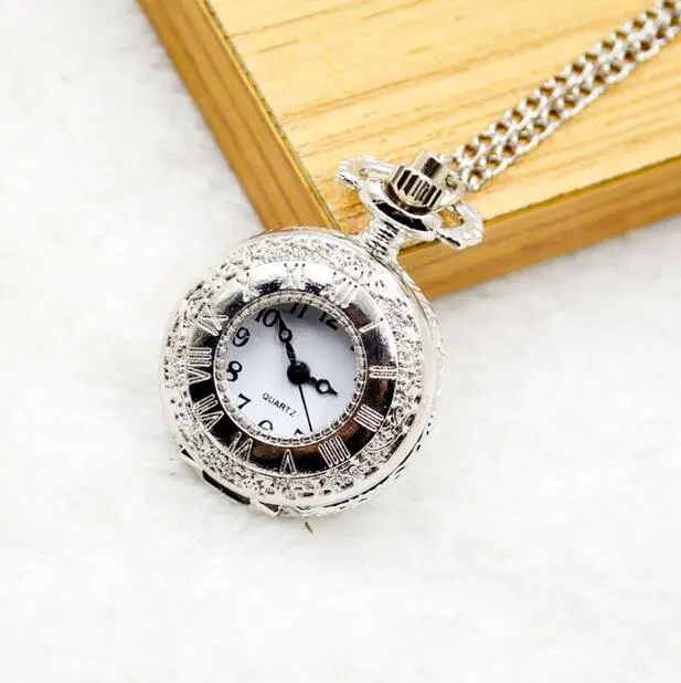 Vintage silver Fashion quartz Roman numerals Hollow hours pendant Good quality Necklace pocket watches gift