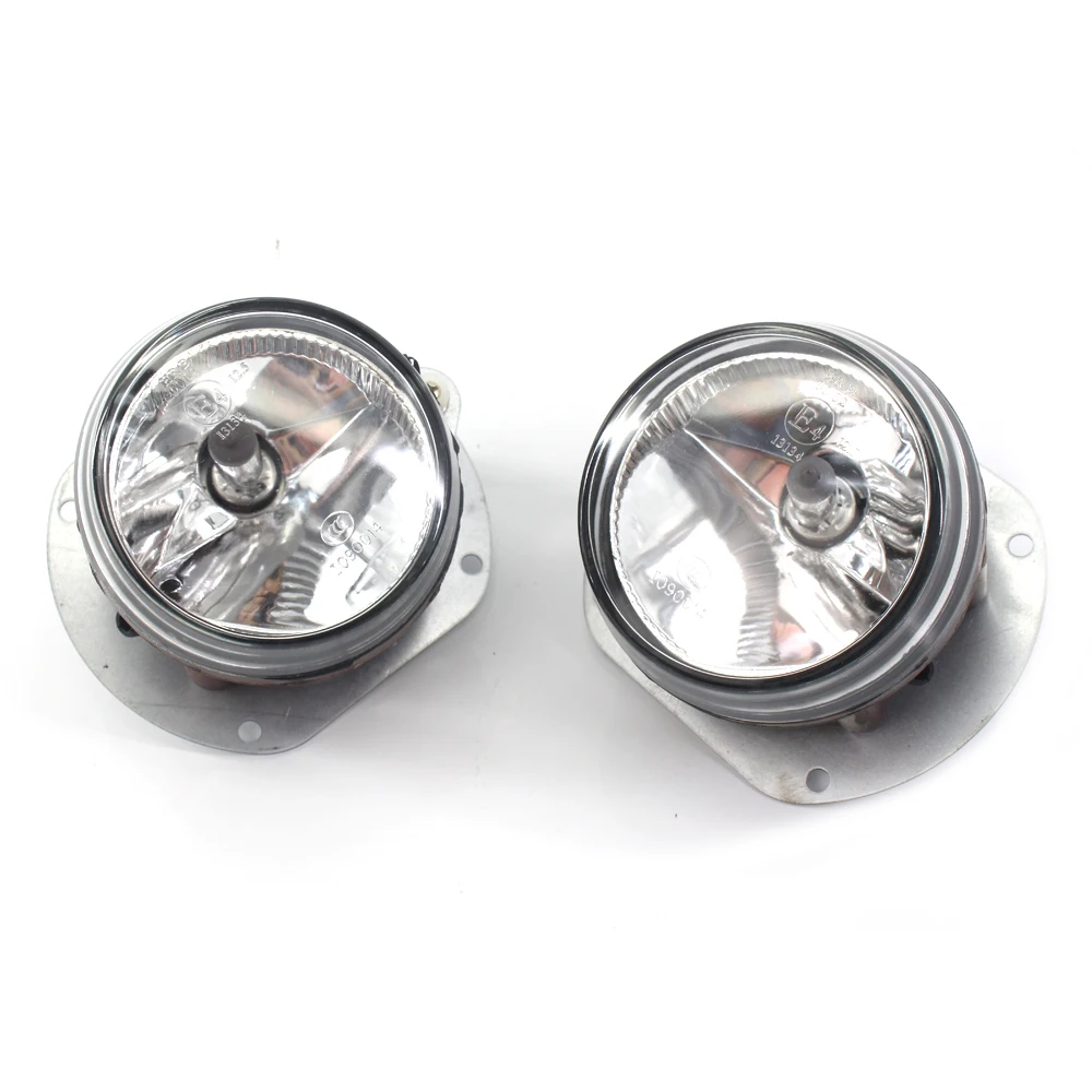 Pair / Left / Right of Halogen Fog Light For Benz W204 W251 W164 C350 ML320 R350 CL600 SLK350