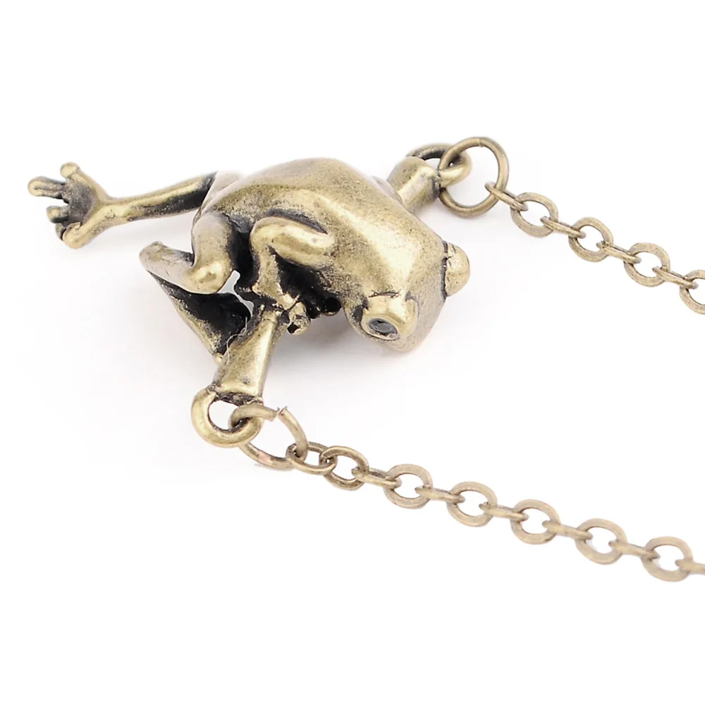 Cxwind Cute Baby Frog on a Branch Animal Charm Necklace Adorable 3D Frog Pendant Necklace Jewelry Collar Accessories Pendant