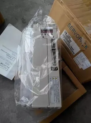 SGDH-10DE new and original  AC Servo driver