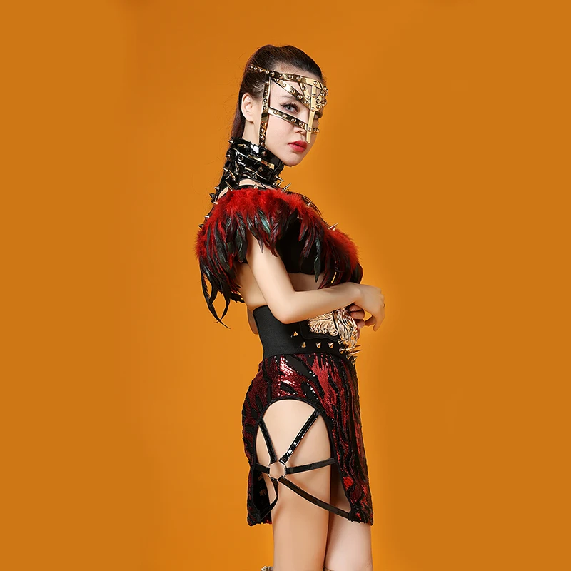 أسود أحمر ريشة الترتر فستان زي حفلة موسيقية ارتداء الزي عيد ميلاد مساء حفلة الكتف تنورة ملهى ليلي المرأة ملابس السهرة