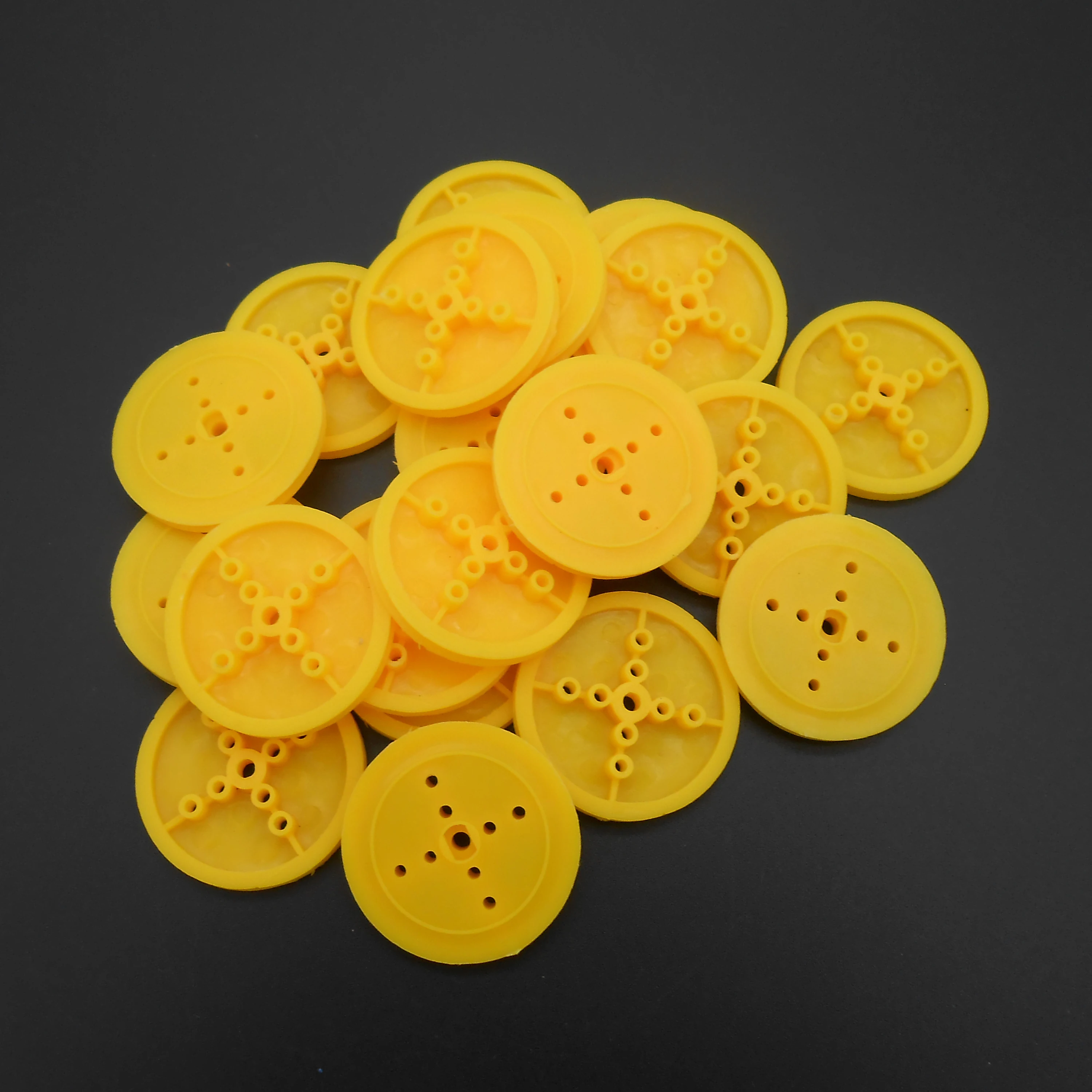 1000PCS DIY 36MM Pulley Plastic Gears toy wheels concave dia.36mm TH=4mm Aperture:3MM 2.9mm yellow NEW 1000PCS/LOT *FD263X1000