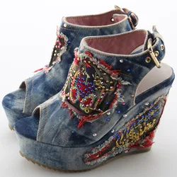 Desinger buty letnie buty na wysokim obcasie muły z wystającym palcem Denim niebieskie dżinsy sandały luksusowe marki kobieta kliny Peep Toe kowbojskie botki