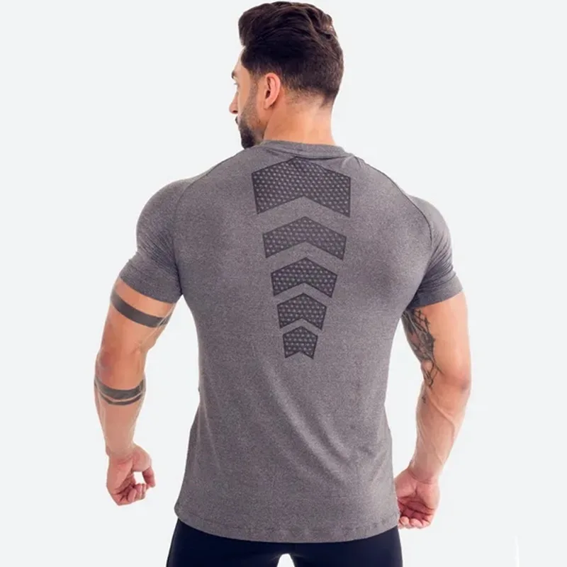 Mens Running Sports T-shirts Gym Fitness Training Compression Skinny Shirt Male Quick Dry Bodybuilding Tee Tops Brand Clothing