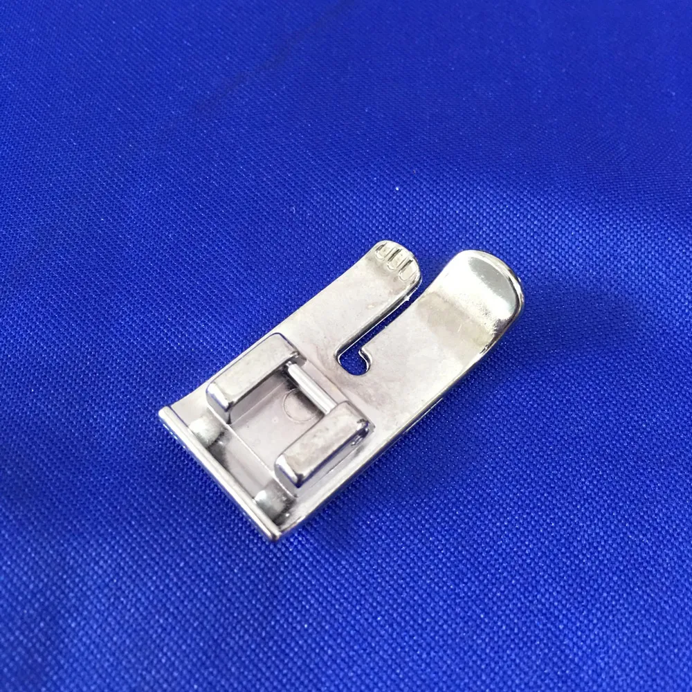 DOMESTIC SEWING MACHINE STRAIGHT STITCH FOOT PARTS PRESSER FOOT 7304W  YJ04