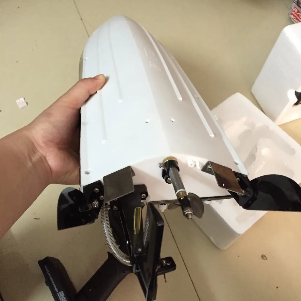 50km/h 65CM Feilun FT011 Brushless Motor Big RC Boat Water Cooling High Speed Racing RTR 2.4GHz Children\'s Gjft