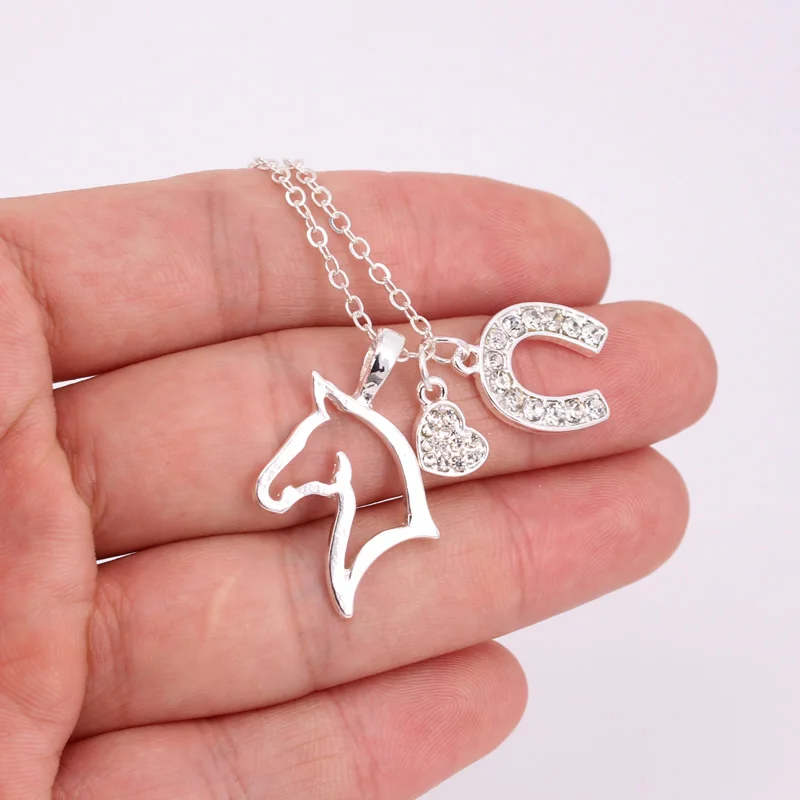 hzew heat Horseshoe horse pendant necklace three pendant necklaces gift