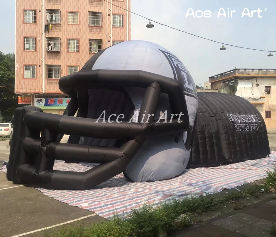 Giant customized inflatable helmet tunnel entryways with air blower for matches on sale