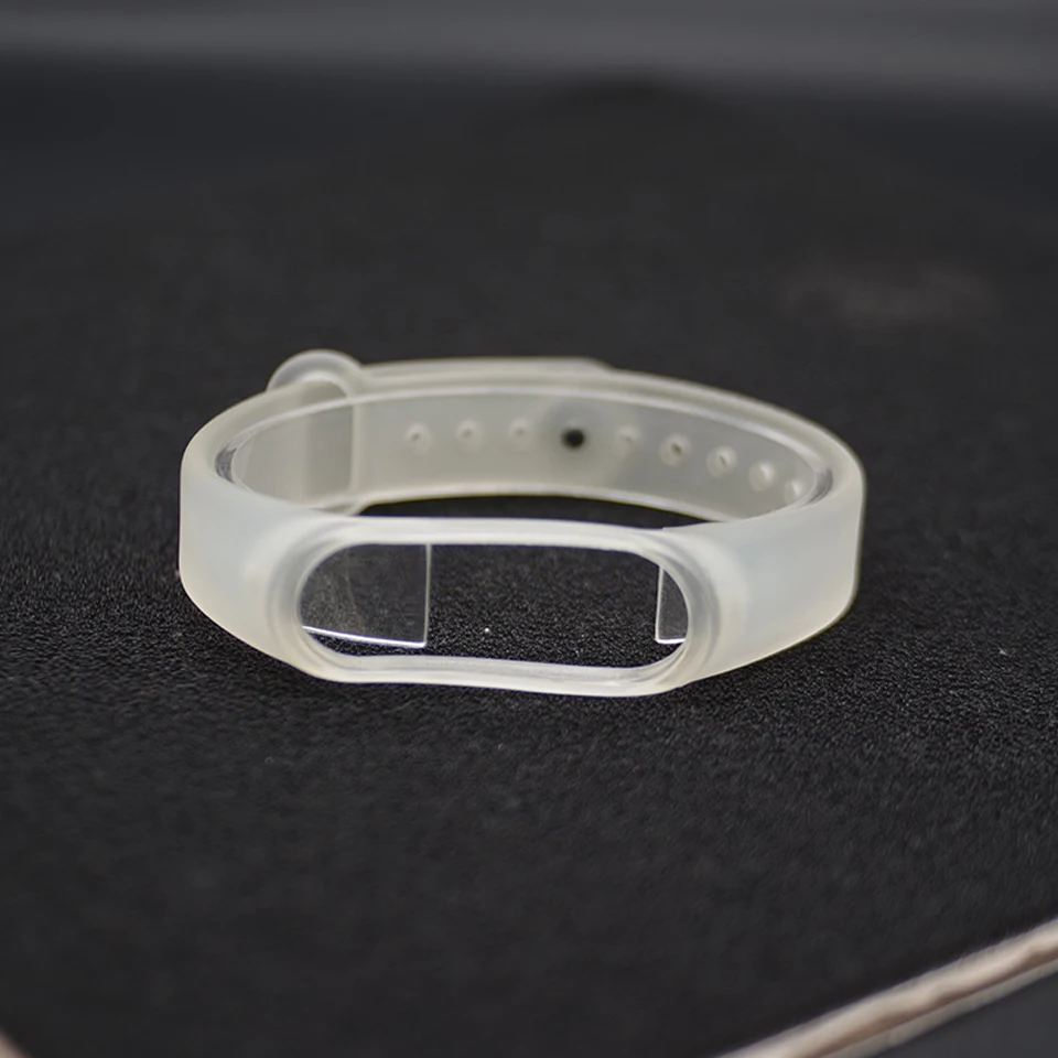Силиконовый ремешок для Xiaomi Mi Band 4, наручный браслет для Mi Band 4, смарт-браслеты, аксессуары для Xiaomi Band 3 глобальная версия