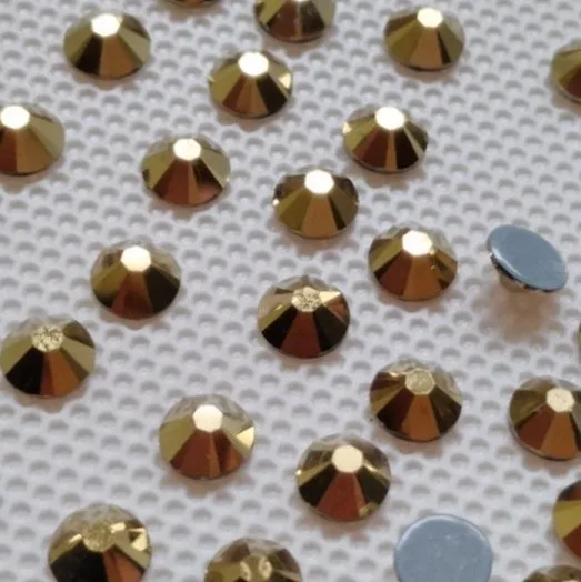 rhinestone hot fix gold color different size available 2mm 3mm 4mm 5mm 6mm .t-shirt crystals hot fix free shipping supplier