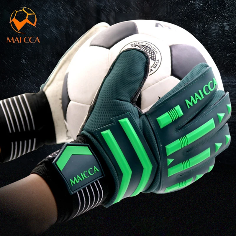 Professional Soccer Goalkeeper Gloves Professional  Soft Thick Latex Football Goalie Gloves with Super Finger Protection