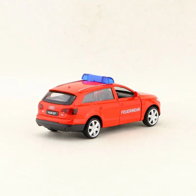 Caja de regalo de alta simulación, modelo de coche SUV de camión de bomberos Q7, aleación 1:43, embalaje Original, venta de juguetes, Envío Gratis