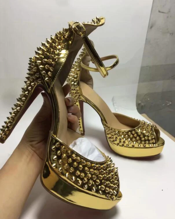 Summer Ladies Glitter Golden Rivets Studs Sandals Women Shiny Leather Ankle Straps Ladies Rock Stage Bling Spikes High Heels