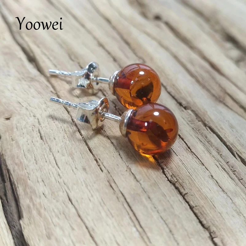 

Yoowei Supplier Natural Amber Earrings for Gift Round 7mm Chic Stud Earring OL Style Women Trendy Baltic Amber Jewelry Wholesale