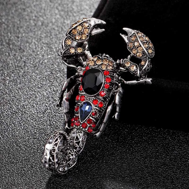 2018 hot selling men's Scorpion insect brooches jewelry brand rhinestone crystal pin brooch bouquet statement punk hijab bijoux