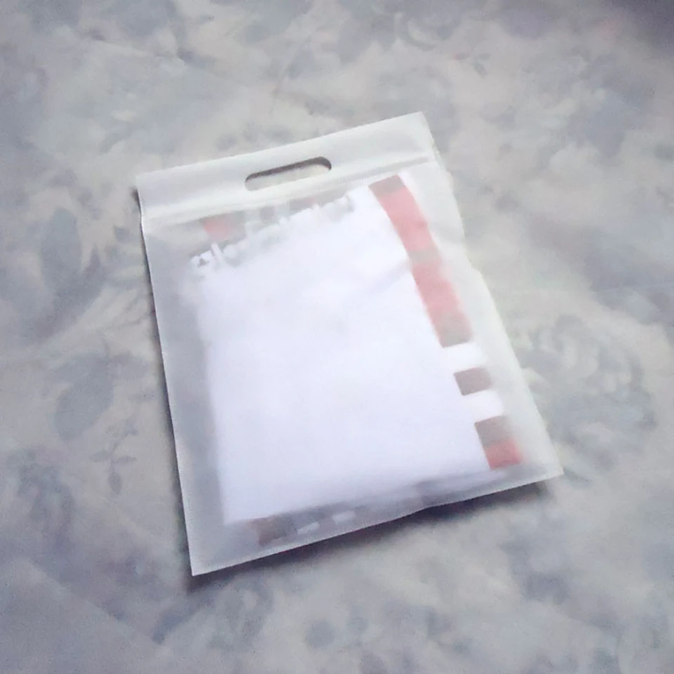 Zipper top clothing bag 35*27cm slider zip lock white non woven fabrics bag with punch handle 50pieces lot