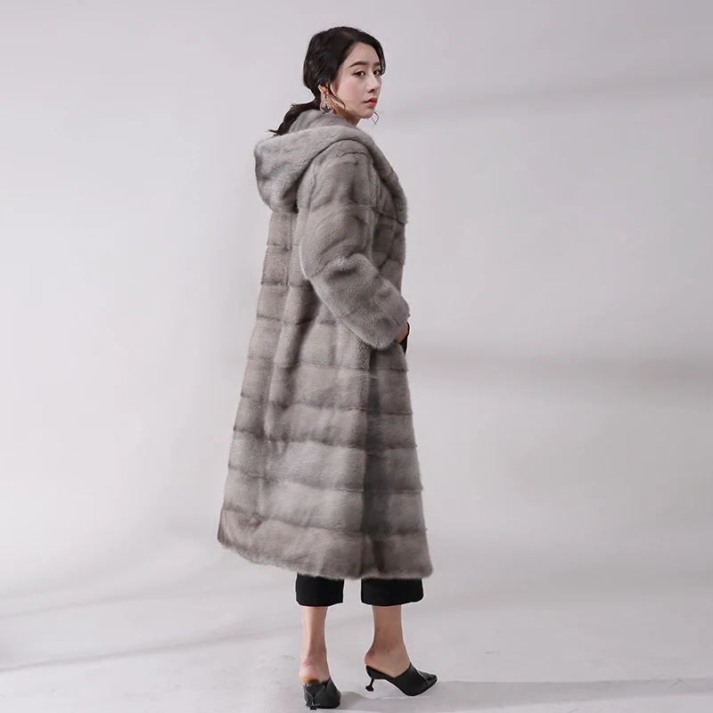 

New Real mink fur coat female whole mink natural fur coat mink fur grass cap simple temperament was thin Slim