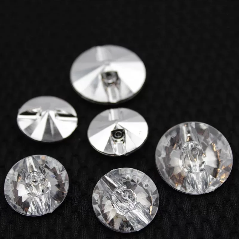 50PCS/LOT Clear White Crystal Buttons Sewing Rhinestones Round Acrylic Button Sew On Strass Crystals Point Stones for Clothing