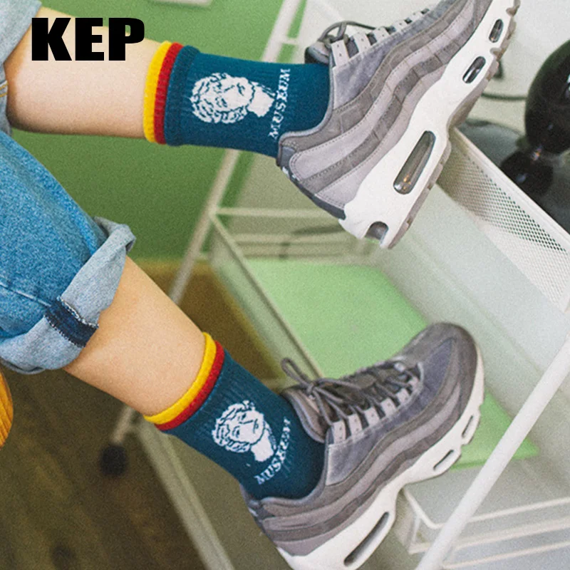 European Fashion Women Art Socks Cotton Letter Creative Crazy Happy Daily Socks Harajuku Pop Street Trend Skateboard Socks