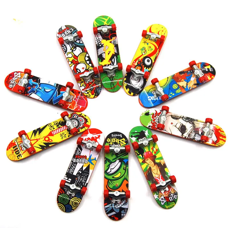 Funny Mini Finger Skateboard  Toys Learn skateboarding model  Alloy Stand FingerBoard Kid Toys Gift