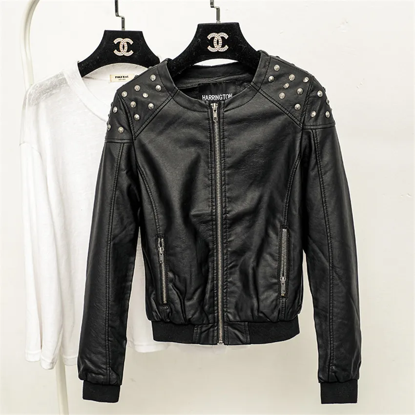 Autumn Women Rivet PU Jacket Slim Zipper Short Motorcycle Jackets Female Big Size S-3XL Faux Soft Leather Coats Streetwear 822