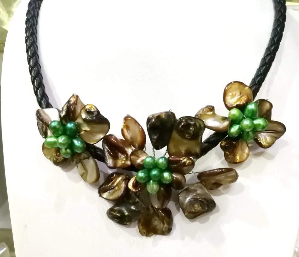 Classic Jewelry green natural pearl 3 flower brown shell mother of pearl necklace black leather 18