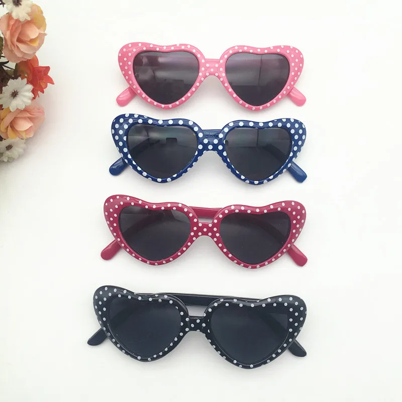 

24 Pairs High Quality Fashion Kindergarten Children Party Favors Heart Shaped Ladybug Spot UV Protected Sunglasses for Kids