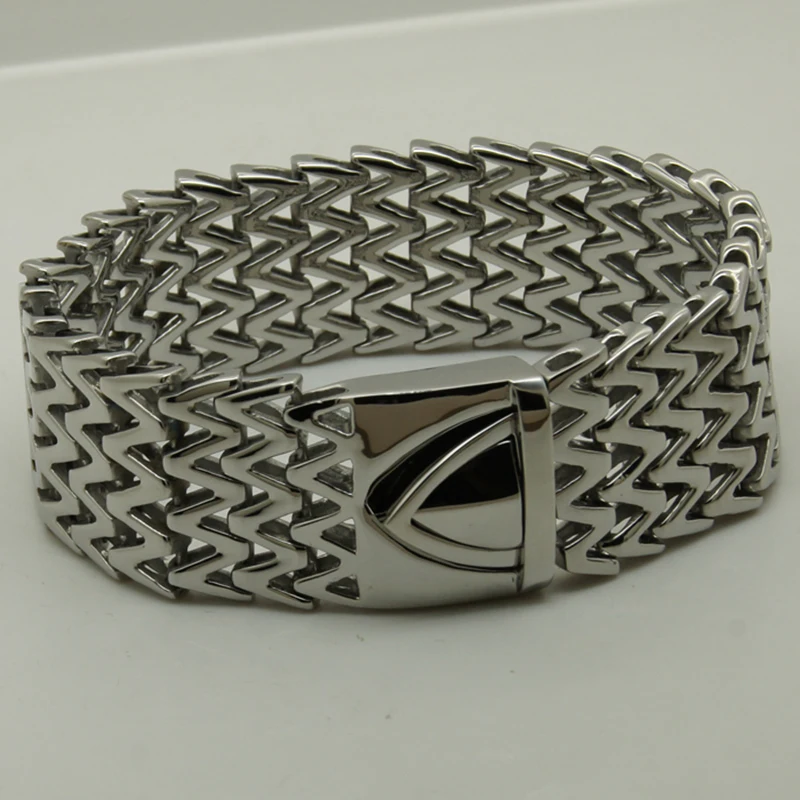 9'' length 2.5cm width  clean simple chic shield clasp difficult craftmaship no pin design  316 stainless steel bracelet