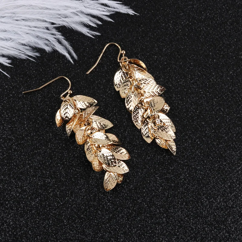 NEW Style Vintage Leaves Sequins Long String Clip Earrings No Pierced for Women Elegant  Ear Clip Best Selling 2018 Products