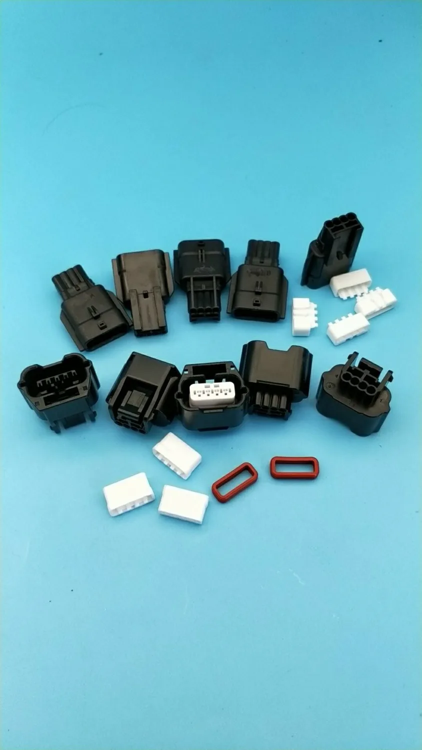 

freeshipp5/10 pcs 4 Pin Female Male Waterproof Auto Plug 7282-8853-30 7283-8853-30 MAP Sensor Mass Air Flow Socket