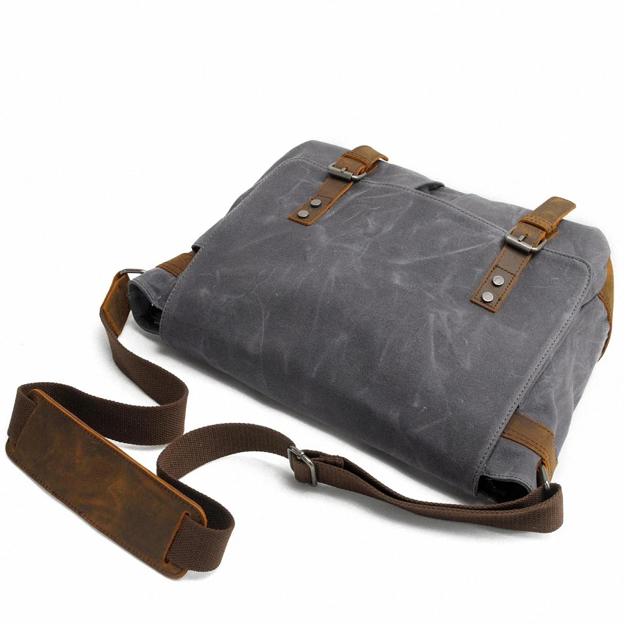 New Fashion Thick Wax Canvas Men Shoulder bag Messenger bag Men Crossbody Bag Vintage male Leisure Sling bag Casual Boy