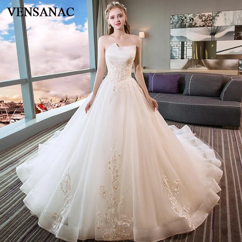 

VENSANAC Pleat Strapless Ball Gown Lace Appliques Court Train Wedding Dresses Off The Shoulder Backless Bridal Gowns