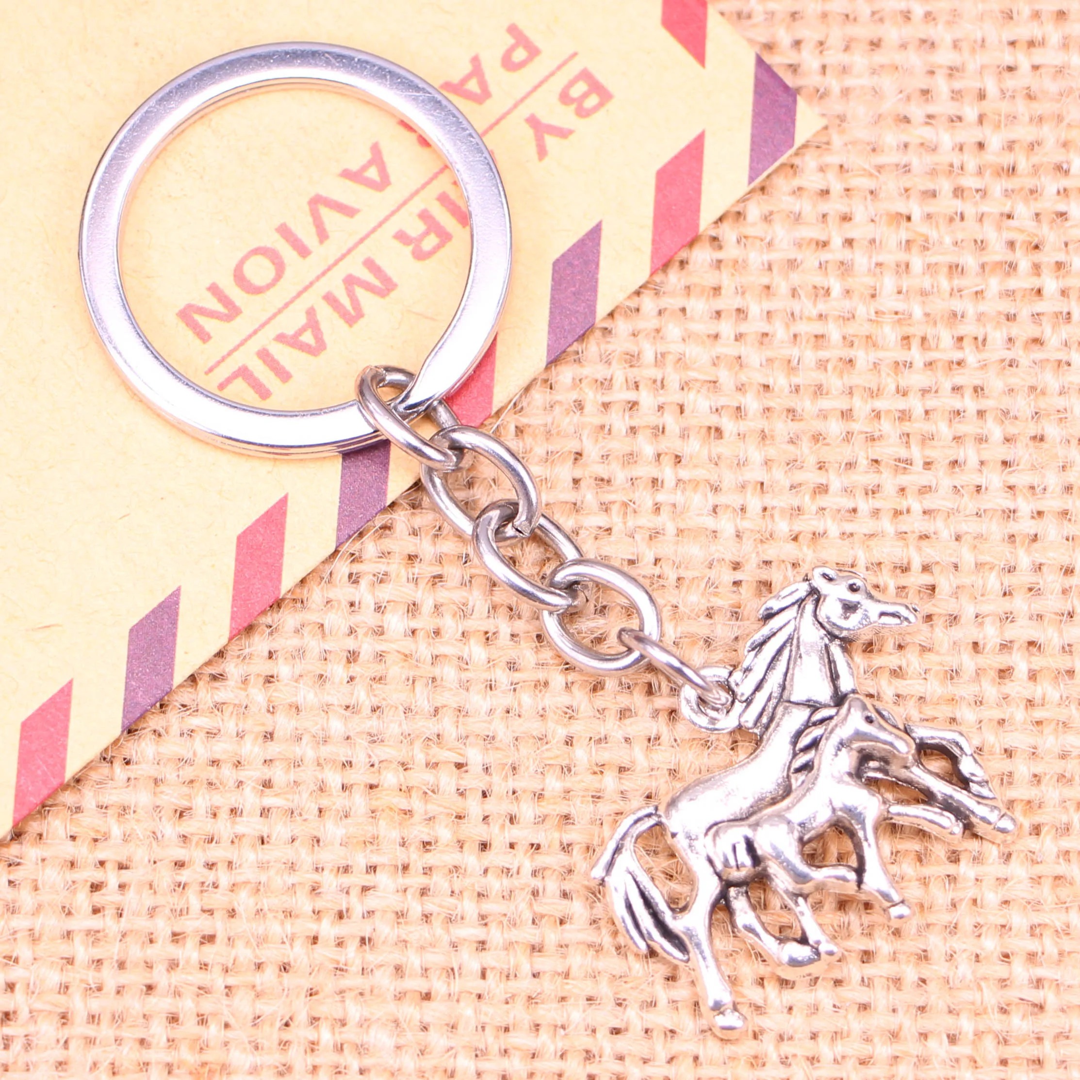 20pcs New Fashion Keychain 28*23 mm mother son horse Pendants DIY Men Jewelry Car Key Chain Ring Holder Souvenir For Gift