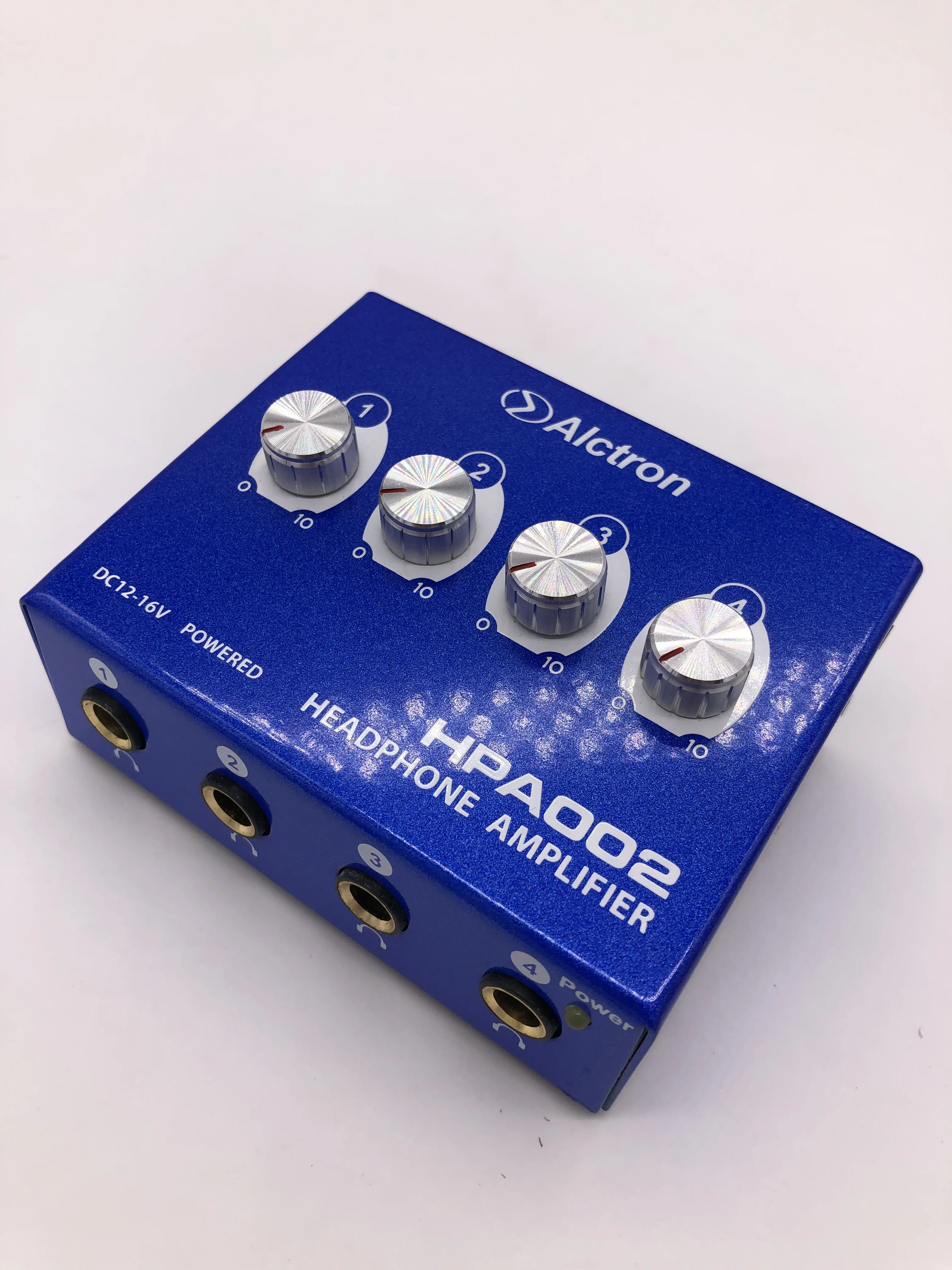 Alctron HPA002 mini 4-channel headphone amplifier 6.35mm,RAC stereo input&6.35mm stereo output connectors for studio recording