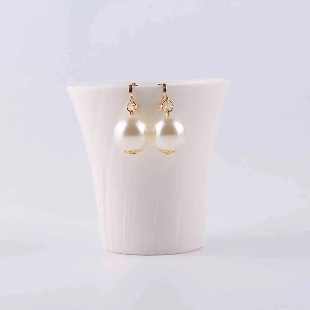 Classic simple Elegant 14mm big imitation pearl clip on earrings cushion without pierced earrings no ear hole clip jewelry