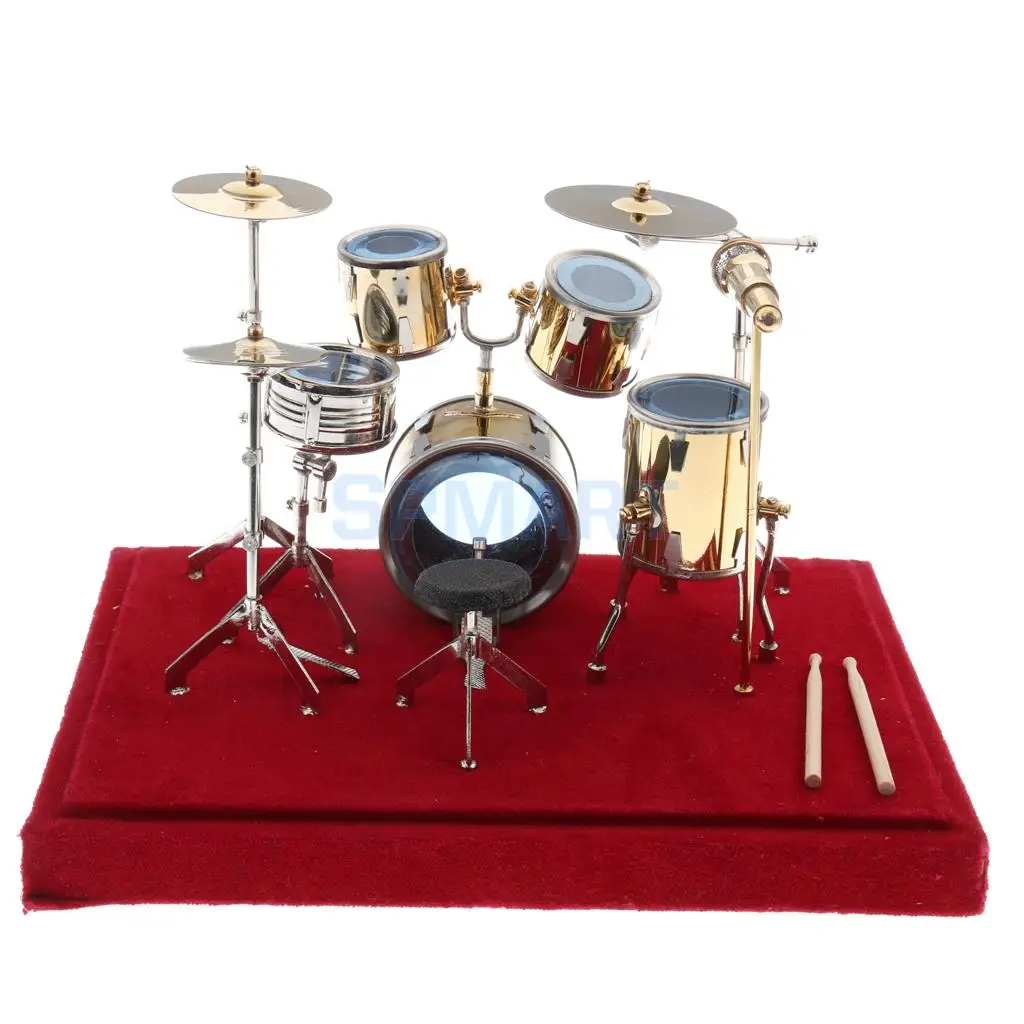 1/12 Dollhouse Miniature Tamburo di Rame Set di Modello con la Scatola di Presentazione Strumento Musicale Ornamenti Action Figures Accessorio Regalo Del Capretto