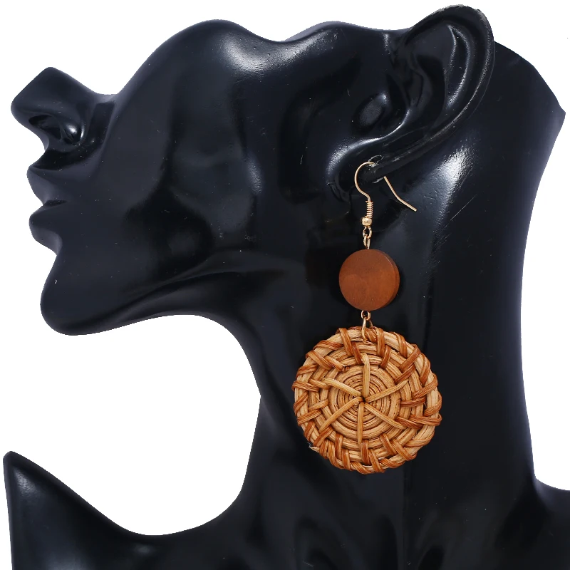 Fashion Bohemian Style Round Straw Woven Dangle Earrings For Women Geometric Exaggerate Round Pendant Statement Jewelry2024