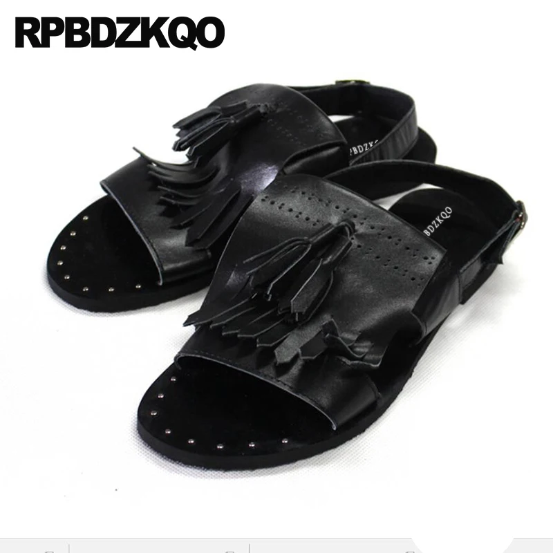 2023 Fringe Summer Strap High Quality Luxury Designer Shoes Men Open Toe Genuine Leather Outdoor Stud Rivet Tassel Black Sandals