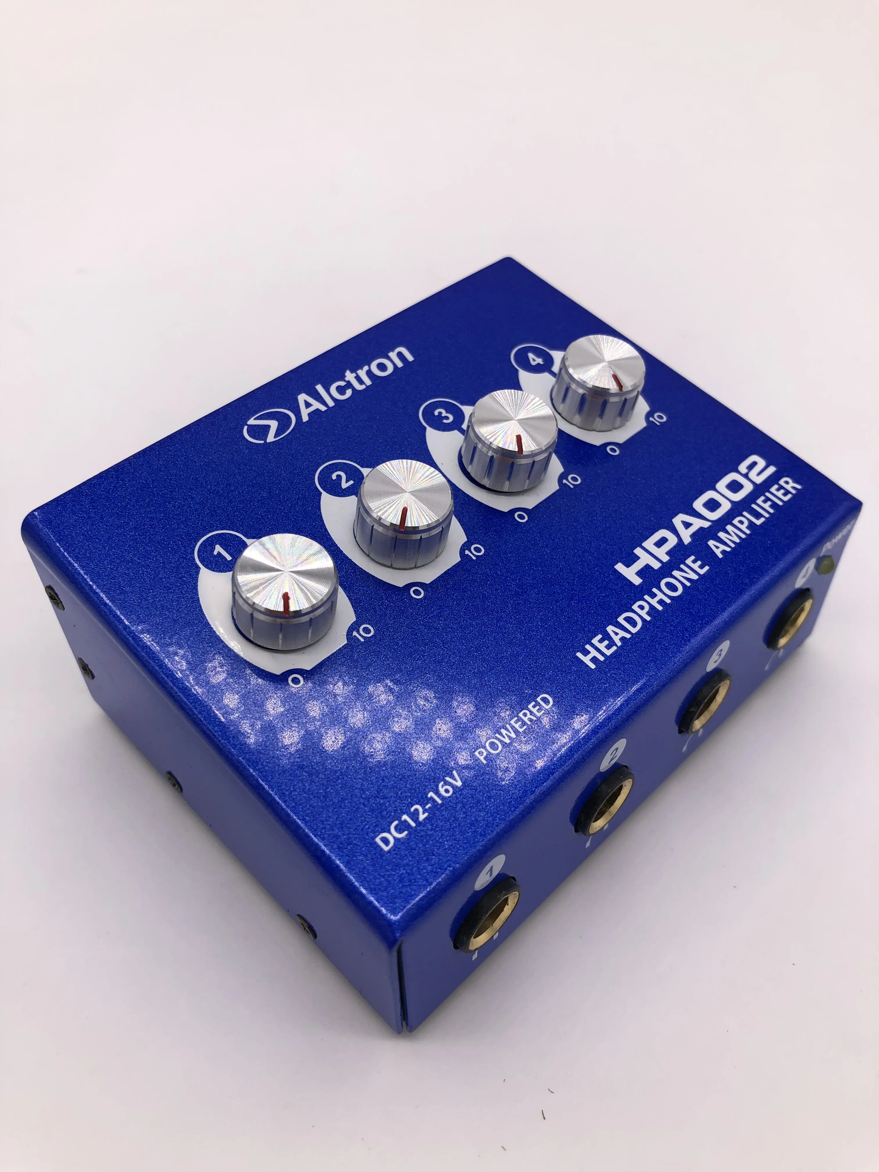 Alctron HPA002 mini 4-channel headphone amplifier 6.35mm,RAC stereo input&6.35mm stereo output connectors for studio recording