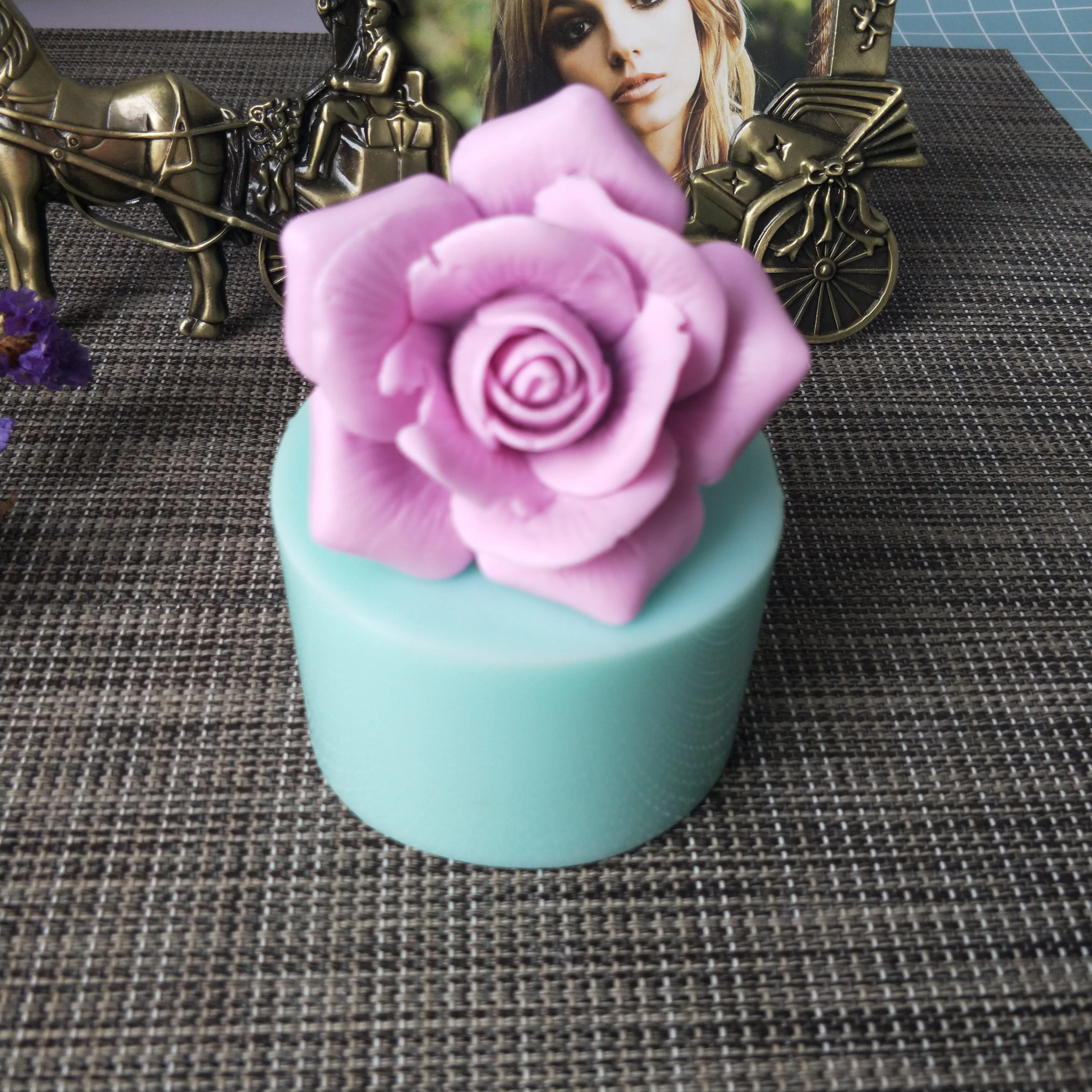 PRZY Silicone Soap Mold Rose Flower Soap Handmade Soap DIY Aroma Mould Soap Making Moulds Resin Clay Molds Eco-friendly